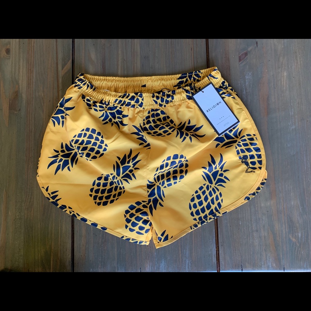 Religion Coast Shorts size small